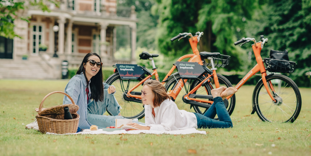 Amsterdam bike rental - explore the city by bike